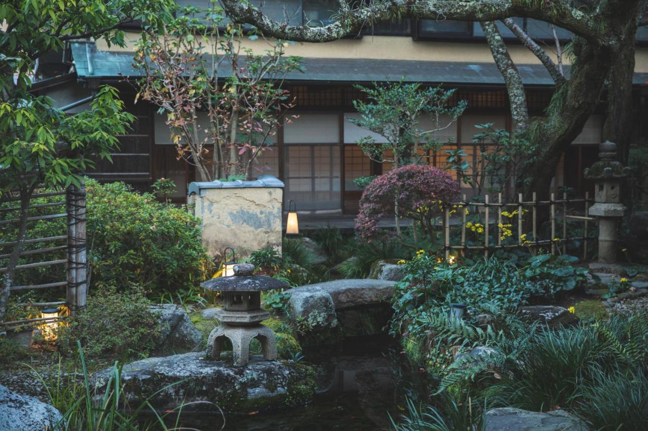 Arima Onsen Tocen Goshobo Hotel Kobe Bagian luar foto A tea house in Kyoto