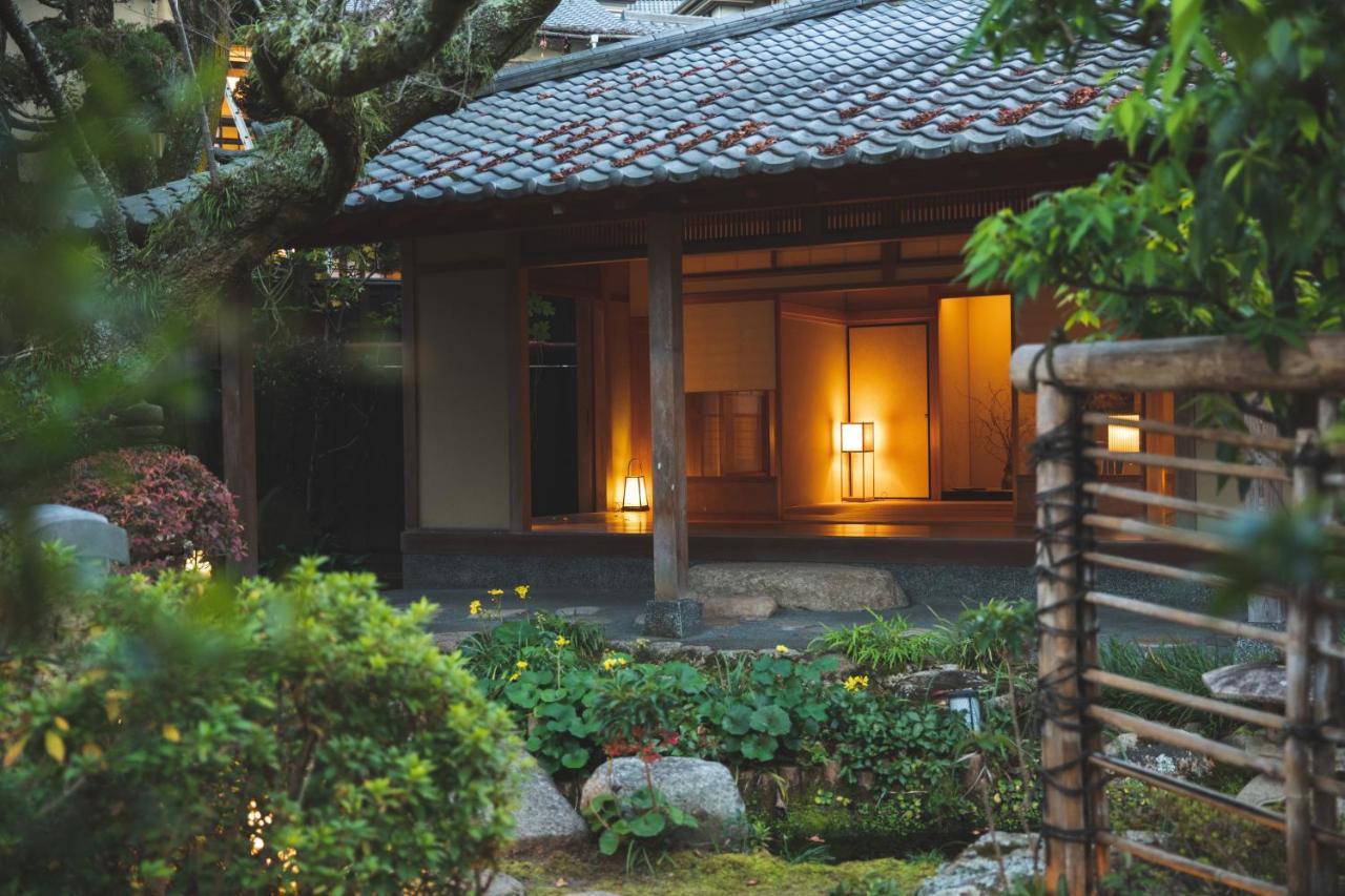 Arima Onsen Tocen Goshobo Hotel Kobe Bagian luar foto A tea house in Kyoto